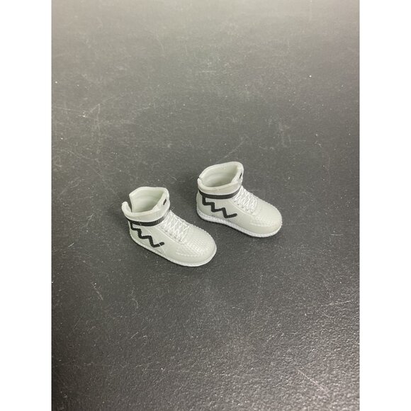 lol Surprise OMG Cool Lev Fashion Doll Shoes & Socks Set - Picture 2 of 6